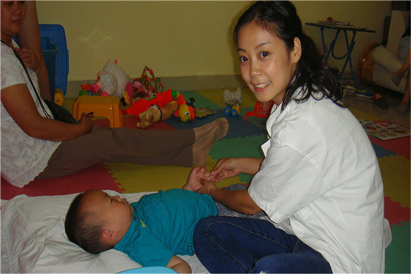 吉亚宁小儿推拿